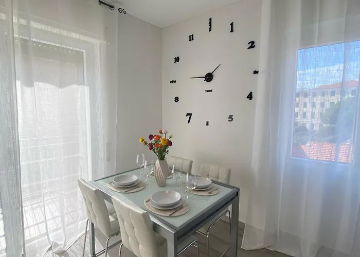 Apartment La Valle Al Mare *